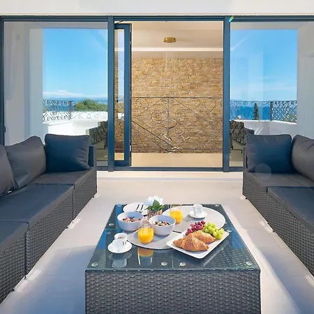 Villa Allure *